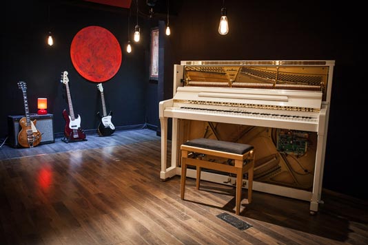 studio-1